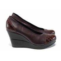 Platforma de pantofi - piele "crocodil" motiv - bordeaux - SM112116